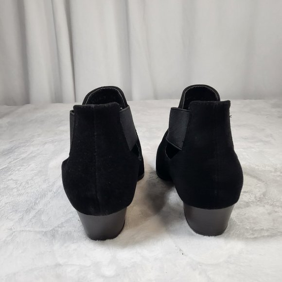 Cape Robbin Black Slip On Western Cut Out Side Bootie Boot - Picture 4 of 6